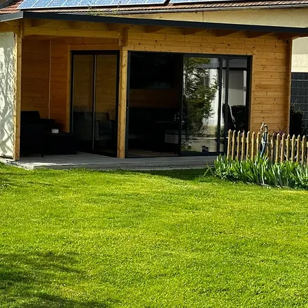 Gaestezimmer Kirchdorf ホームステイ Unteropfingen